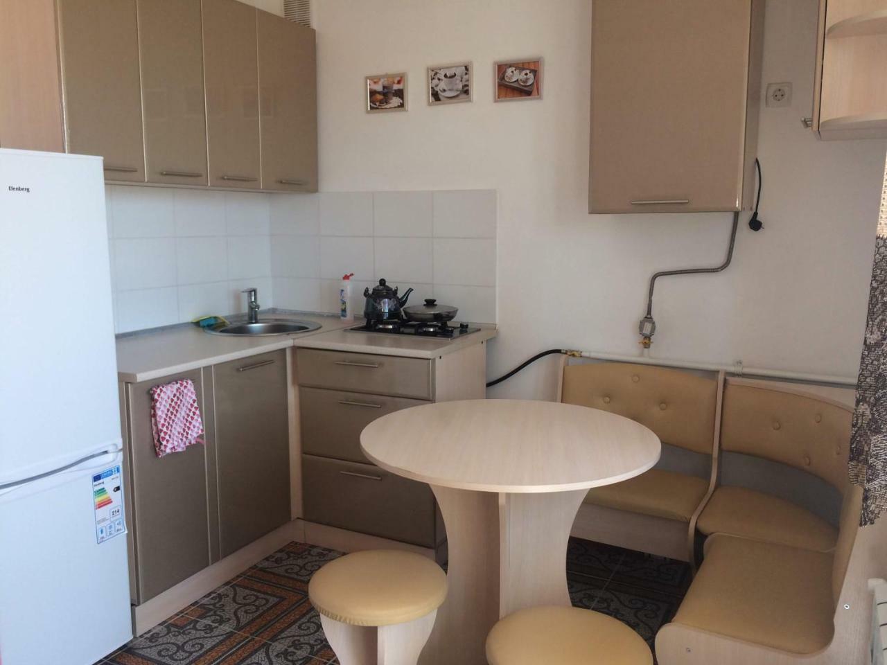 Studio Apartment In Center Poltava Exterior foto